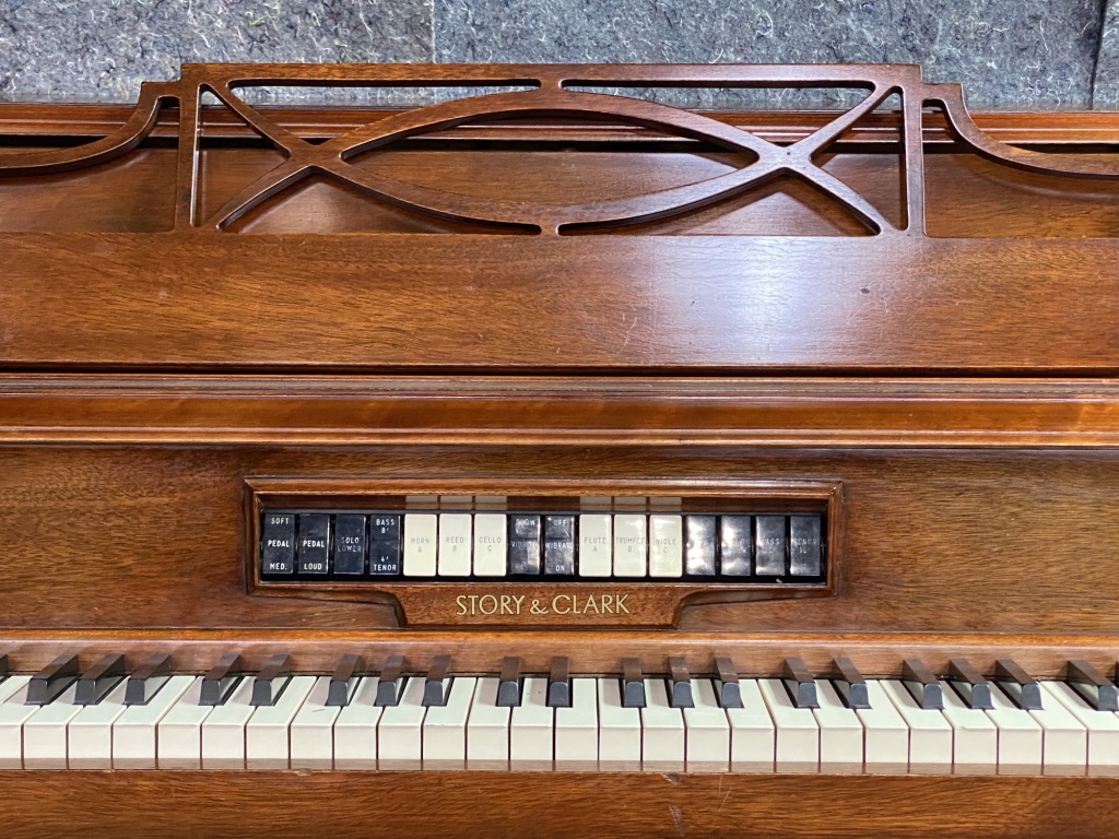 Story & Clark Piano Organ Combo