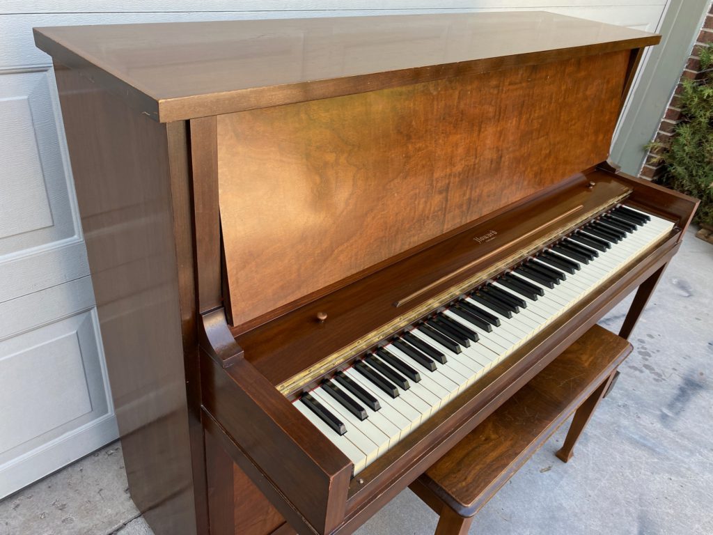 Baldwin Howard Upright