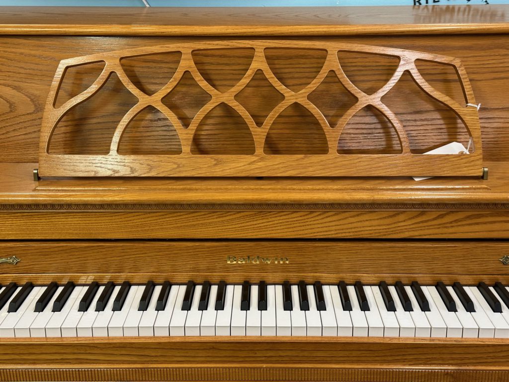 Baldwin Studio PianoBaldwin Studio Piano