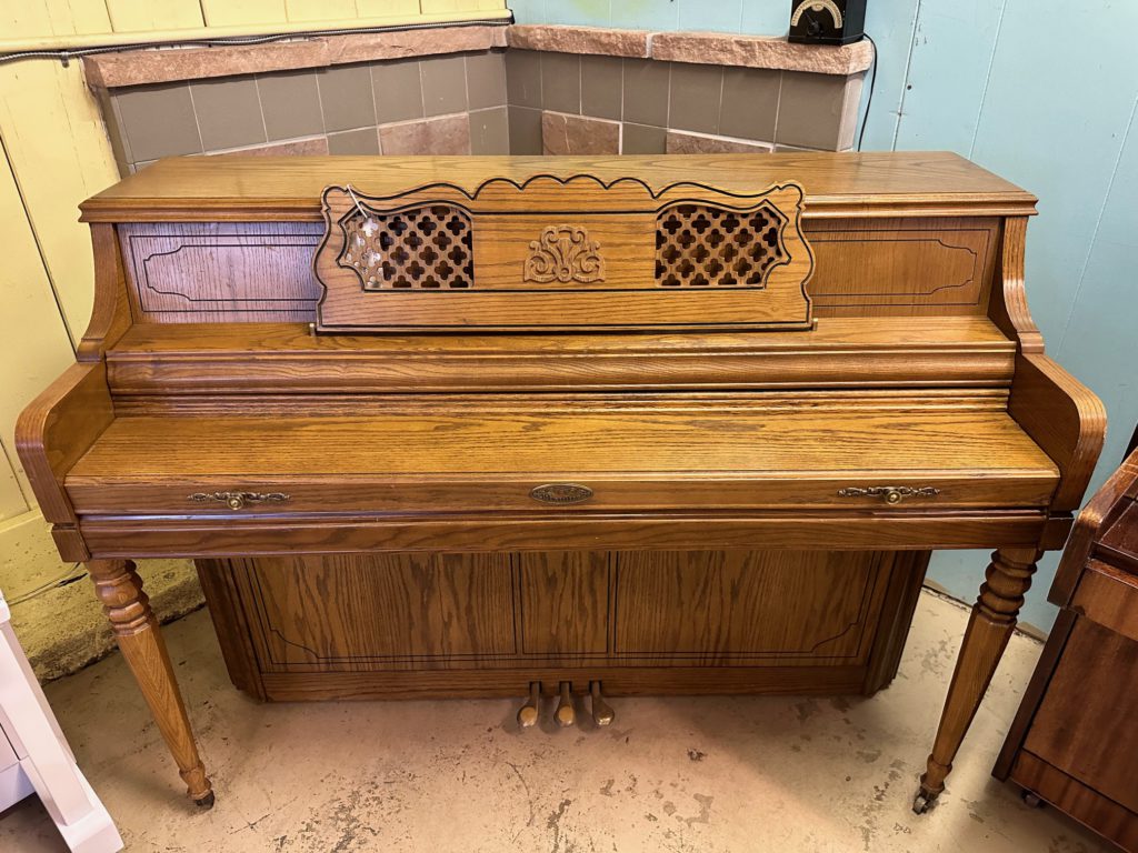 Wurlitzer console