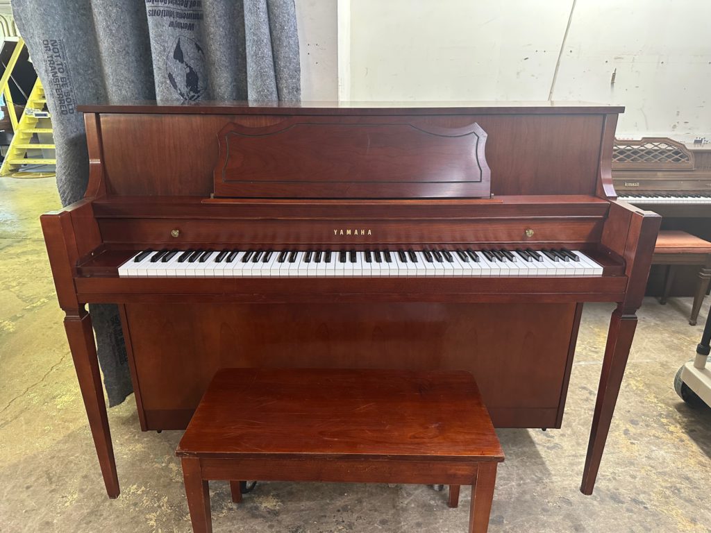 Yamaha Console Piano