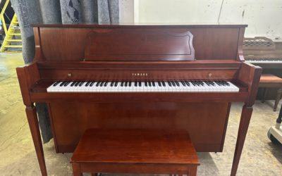 Yamaha Console Piano