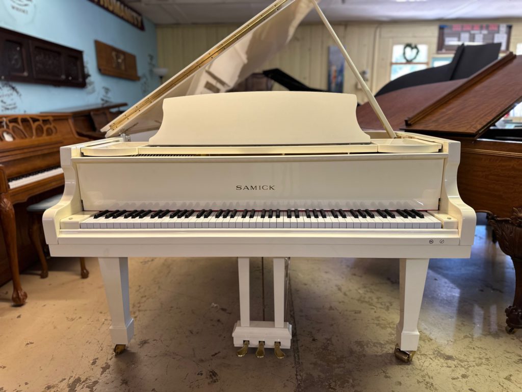 Samick Babygrand