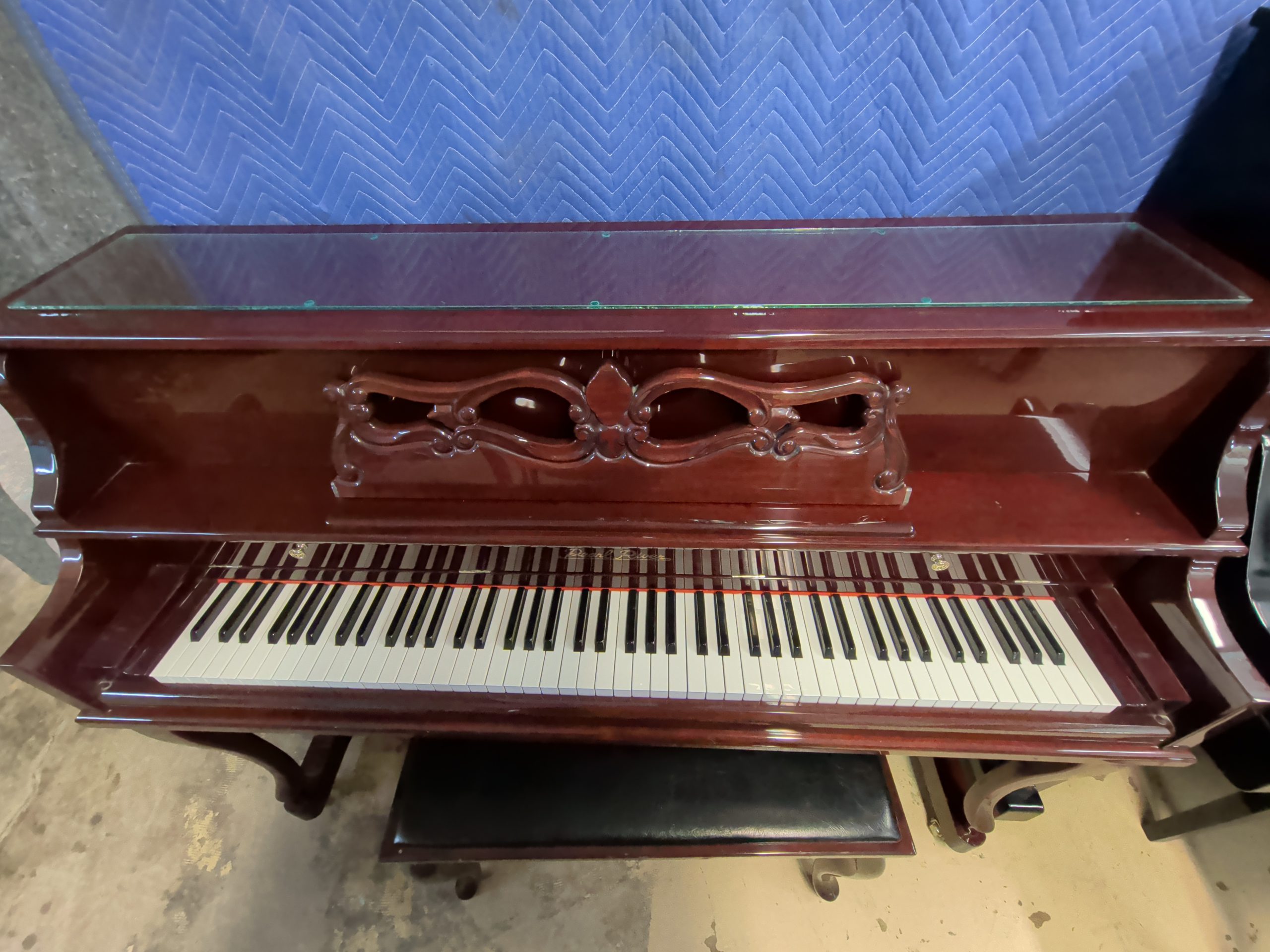 Pearl River Console Console