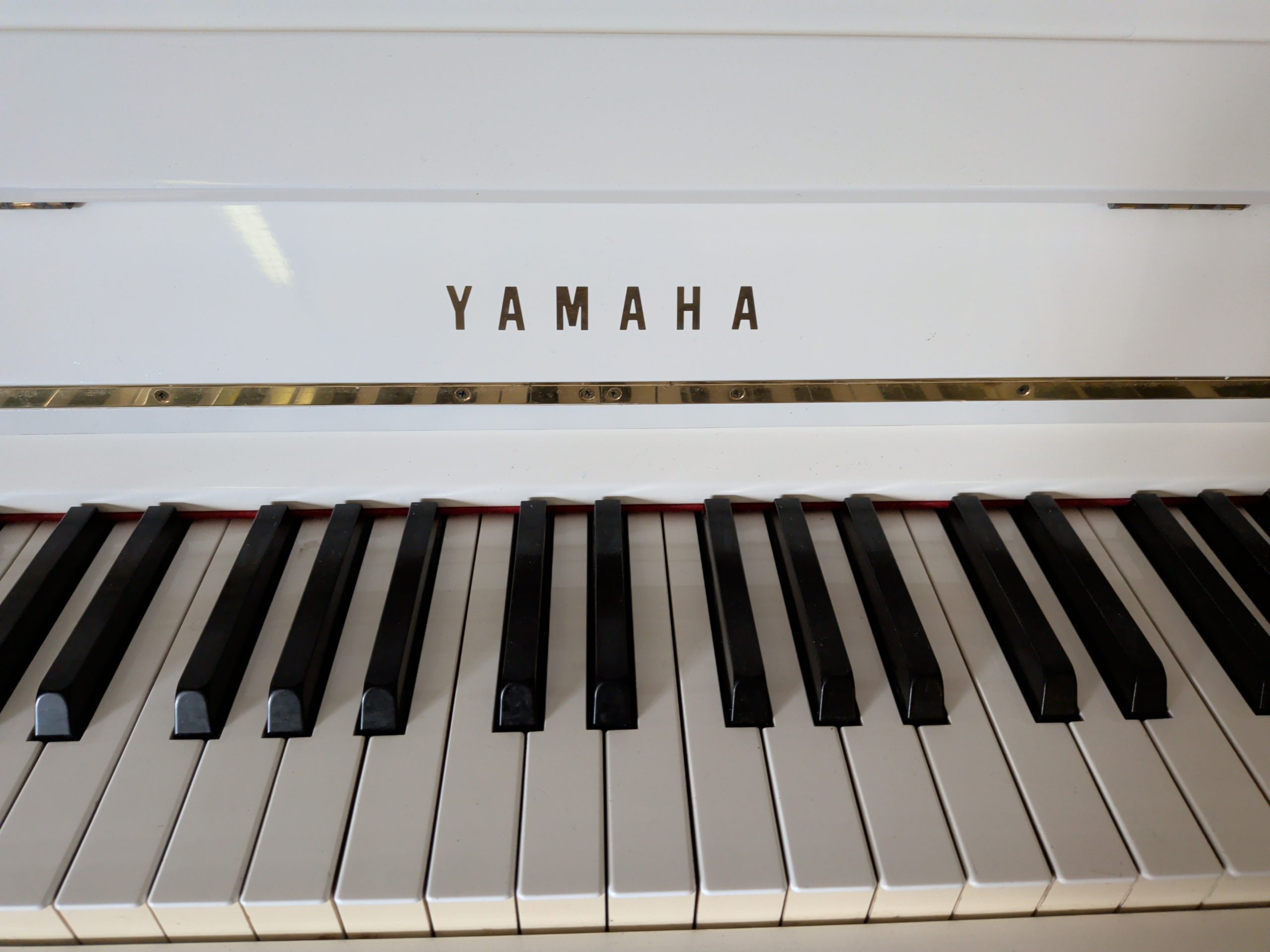 Yamaha Console Console Modern Day Piano