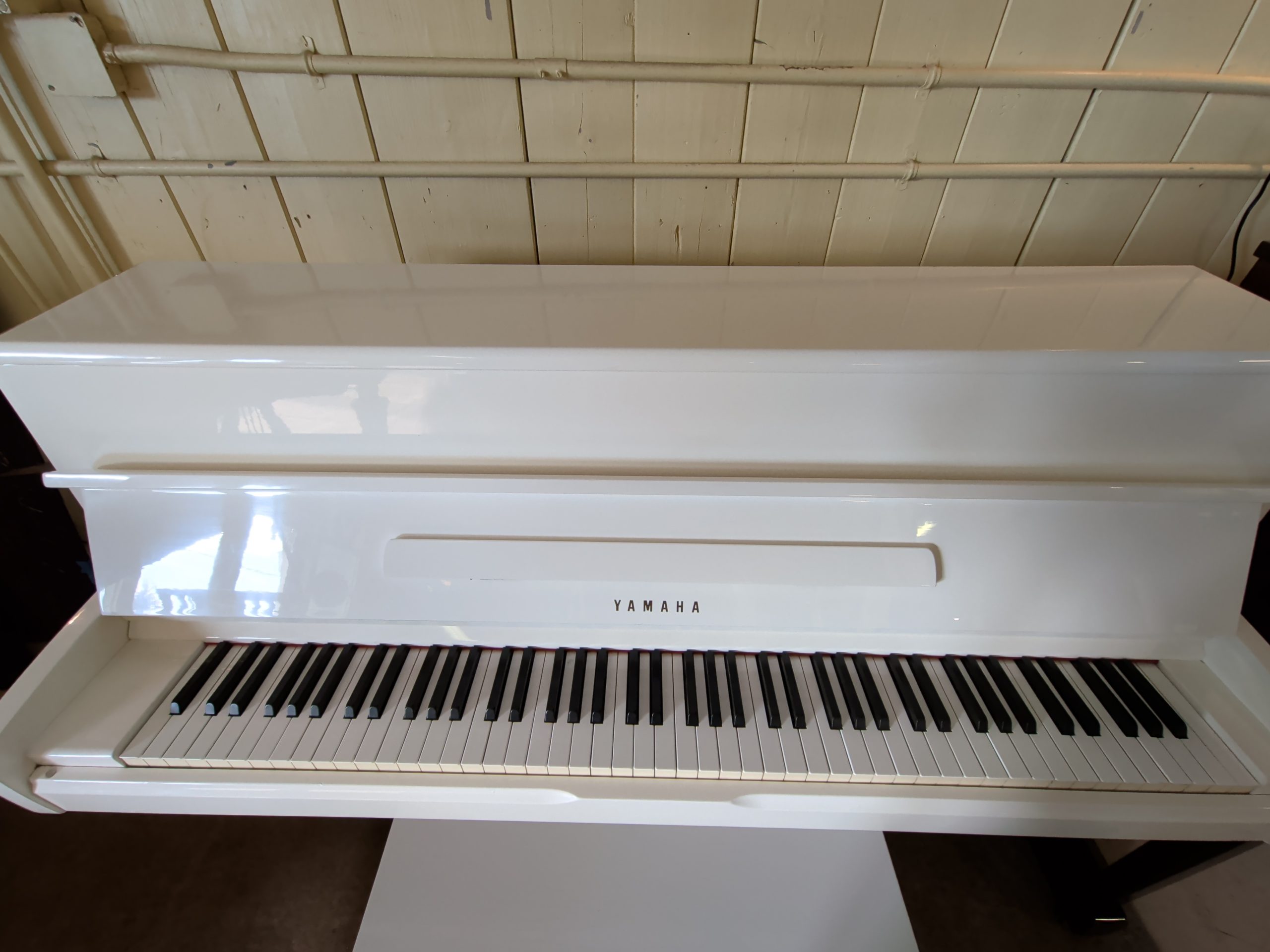 Yamaha Console Console Modern Day Piano