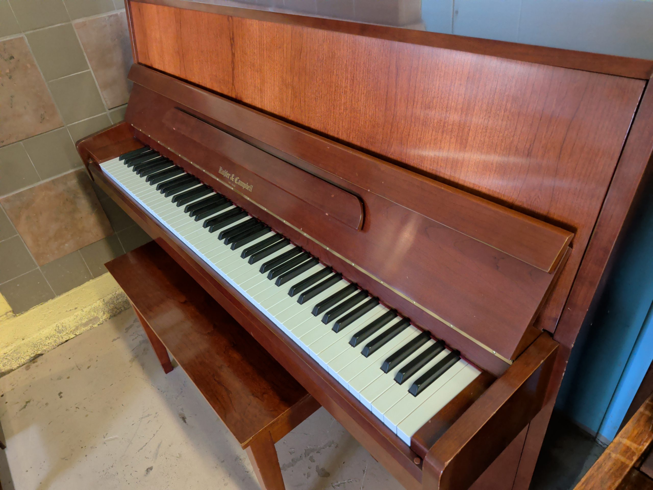 Kohler & Campbell Console Console Modern Day Piano