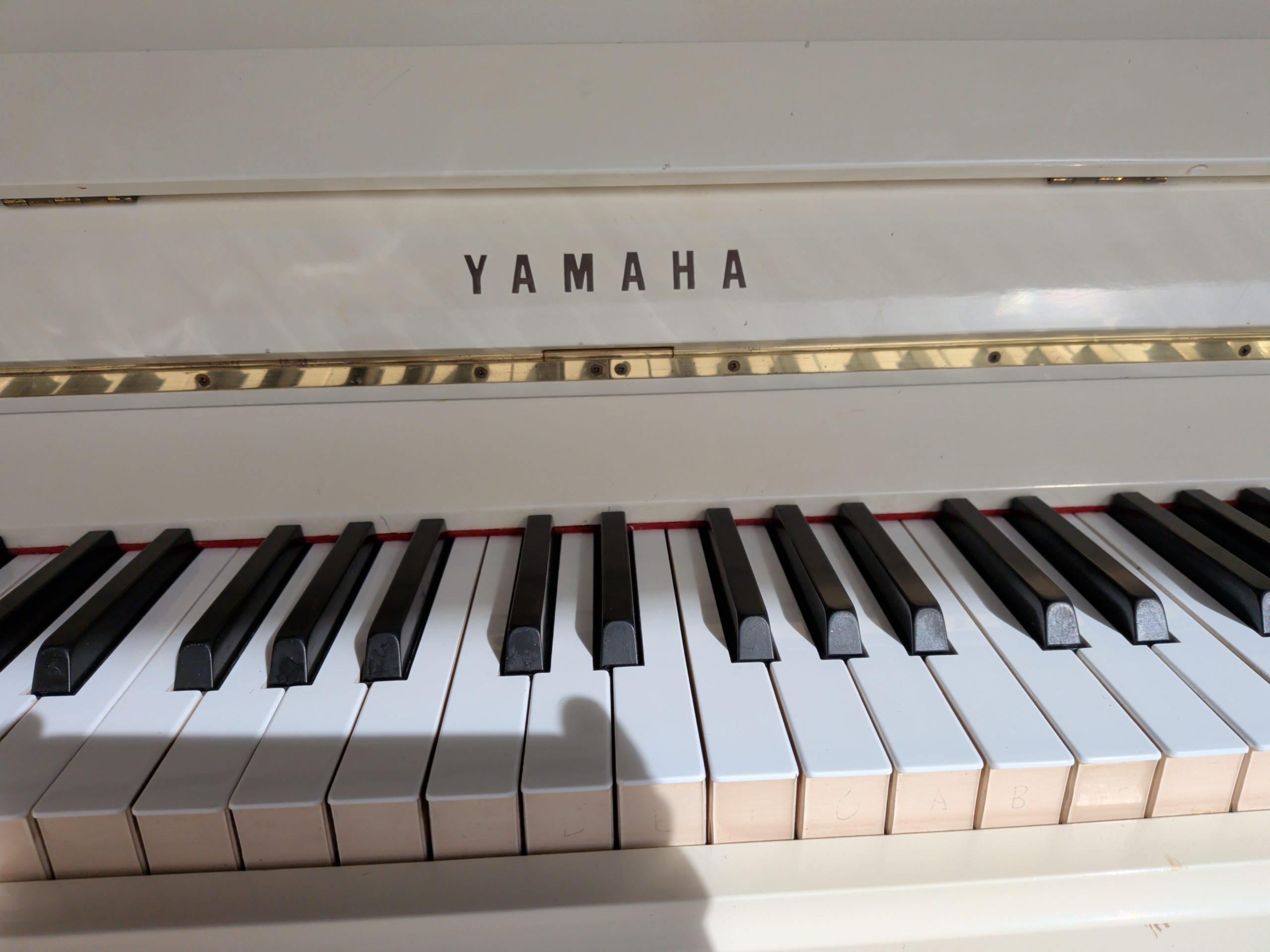 Yamaha Console Console Modern Day Piano